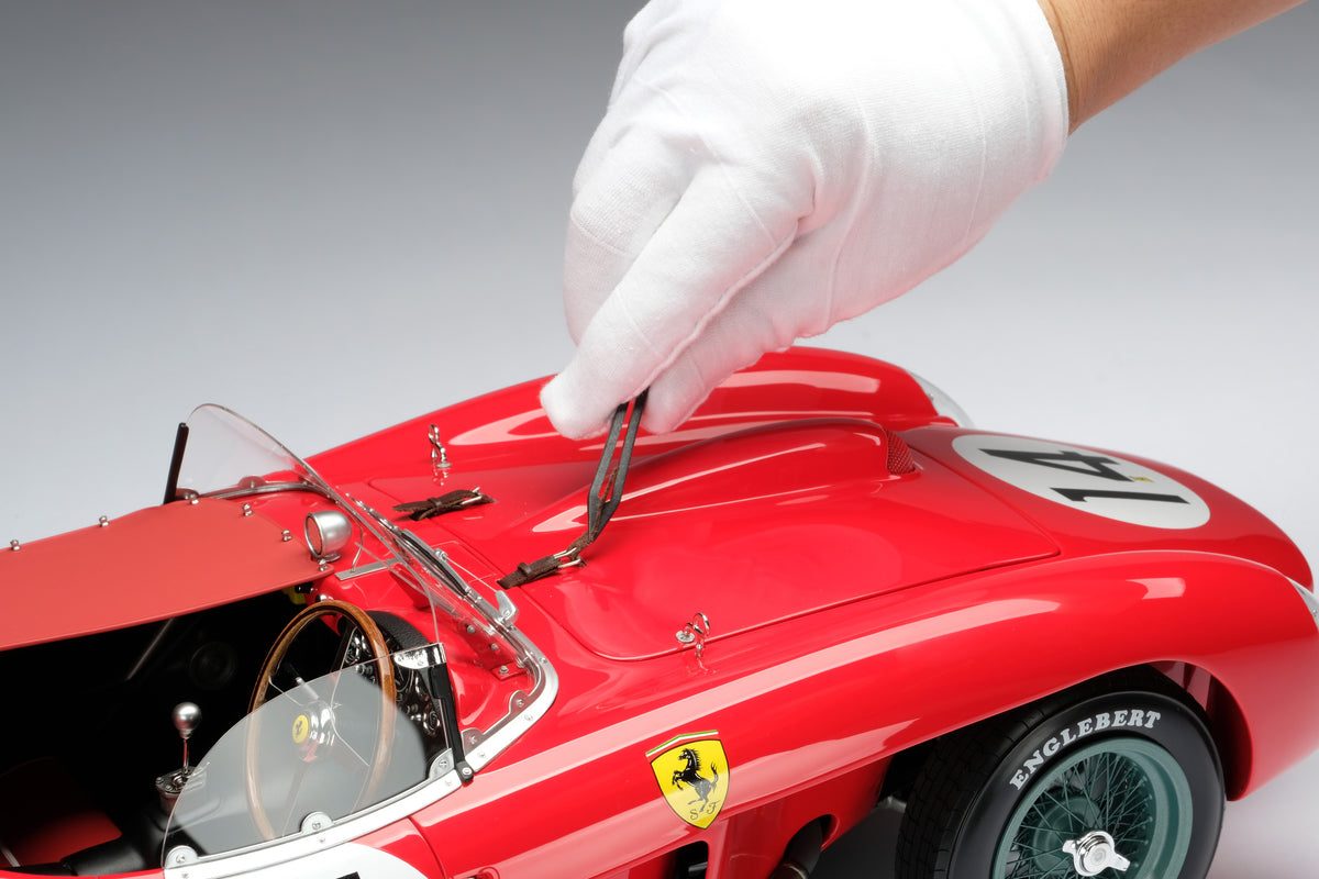 Ferrari 250 TR - 1958 Sebring 12 Hours Winner - 1:8 scale