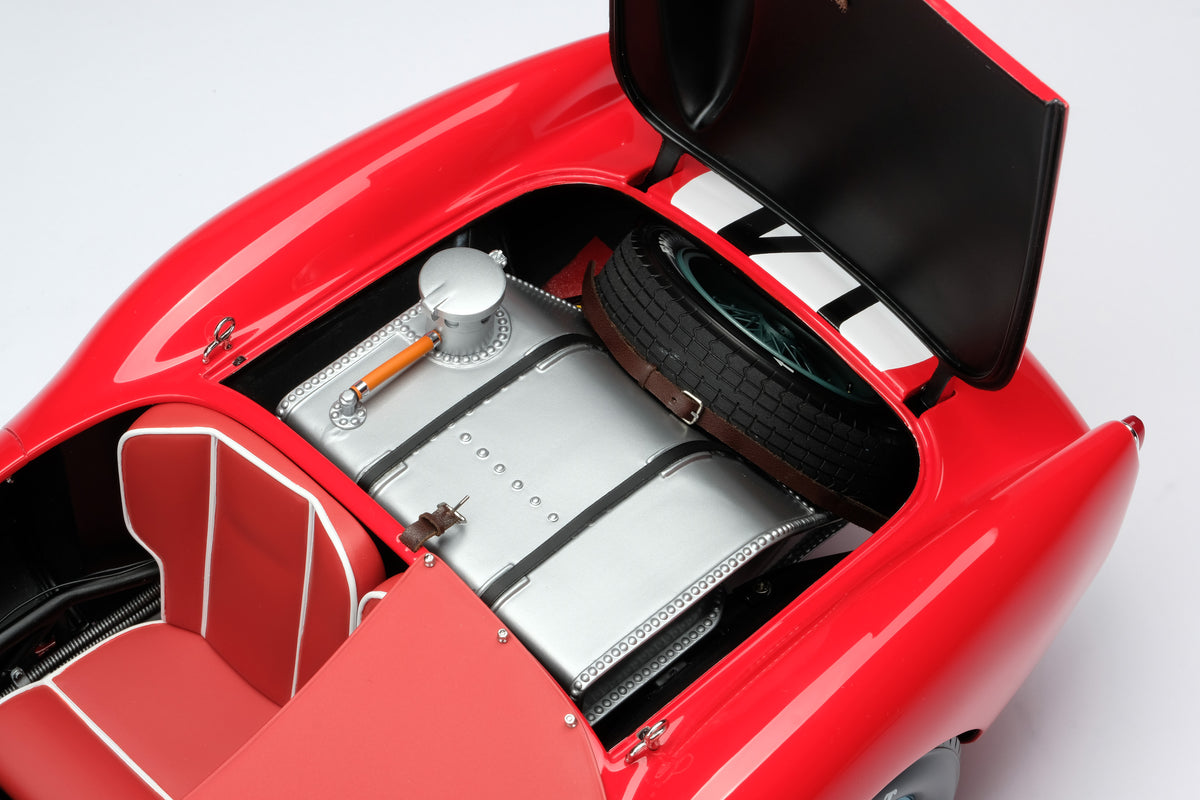 Ferrari 250 TR - Vainqueur des 12 Heures de Sebring 1958 - Échelle 1:8