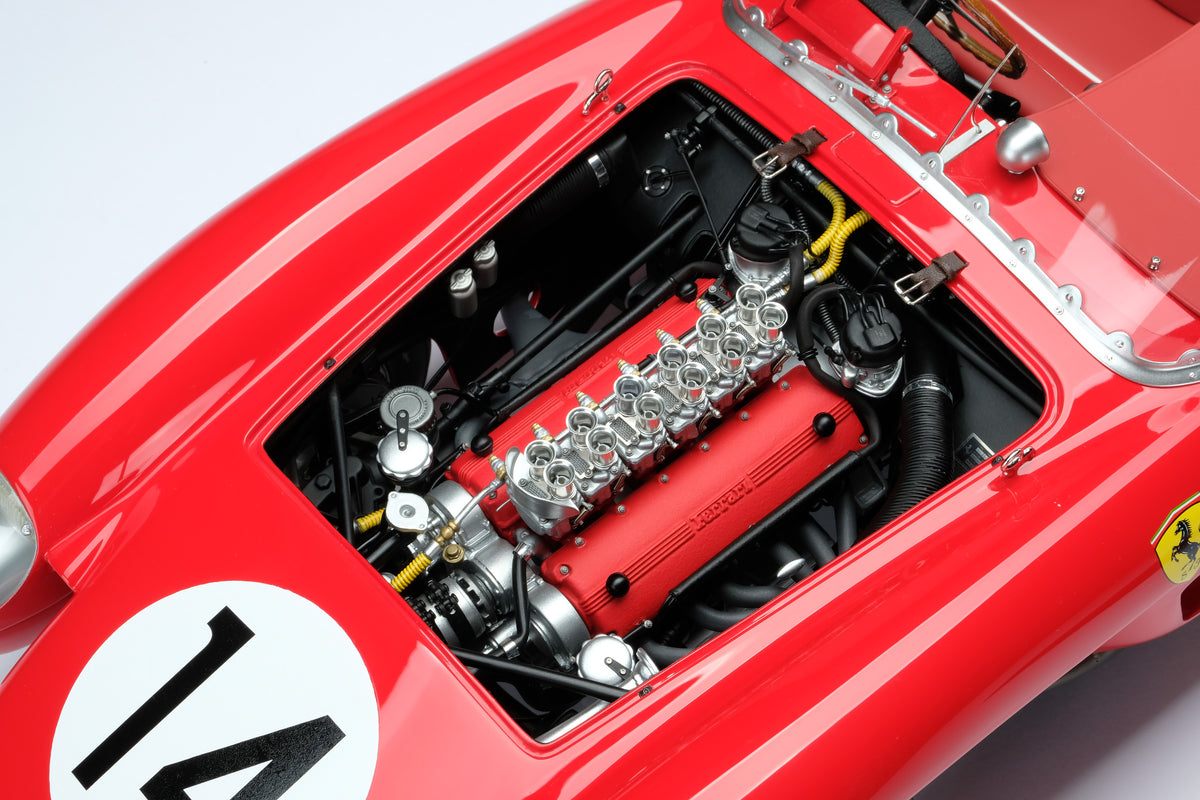Ferrari 250 TR - Vainqueur des 12 Heures de Sebring 1958 - Échelle 1:8