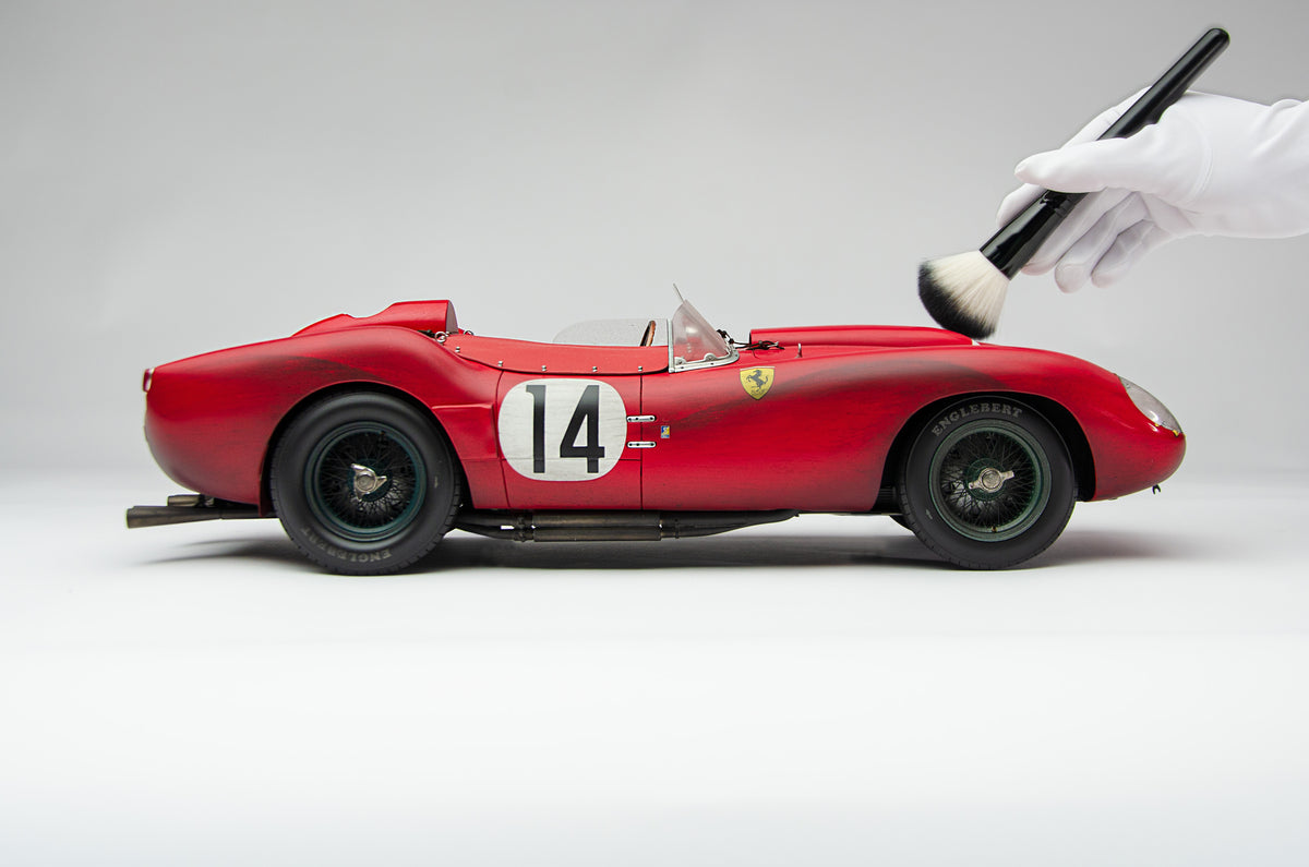 Ferrari 250 TR - 1958 Le Mans Winner - Race Weathered by Amalgam Collection