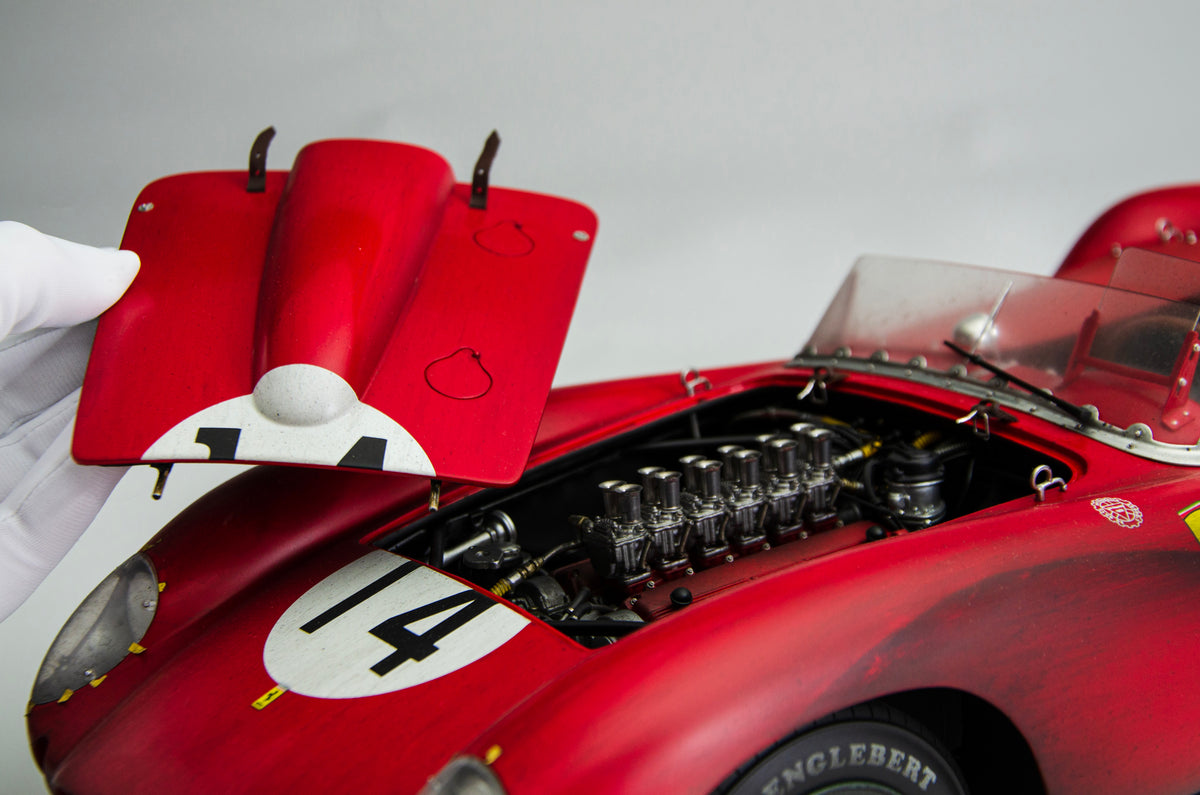 Ferrari 250 TR - 1958 Le Mans Winner - Race Weathered by Amalgam Collection