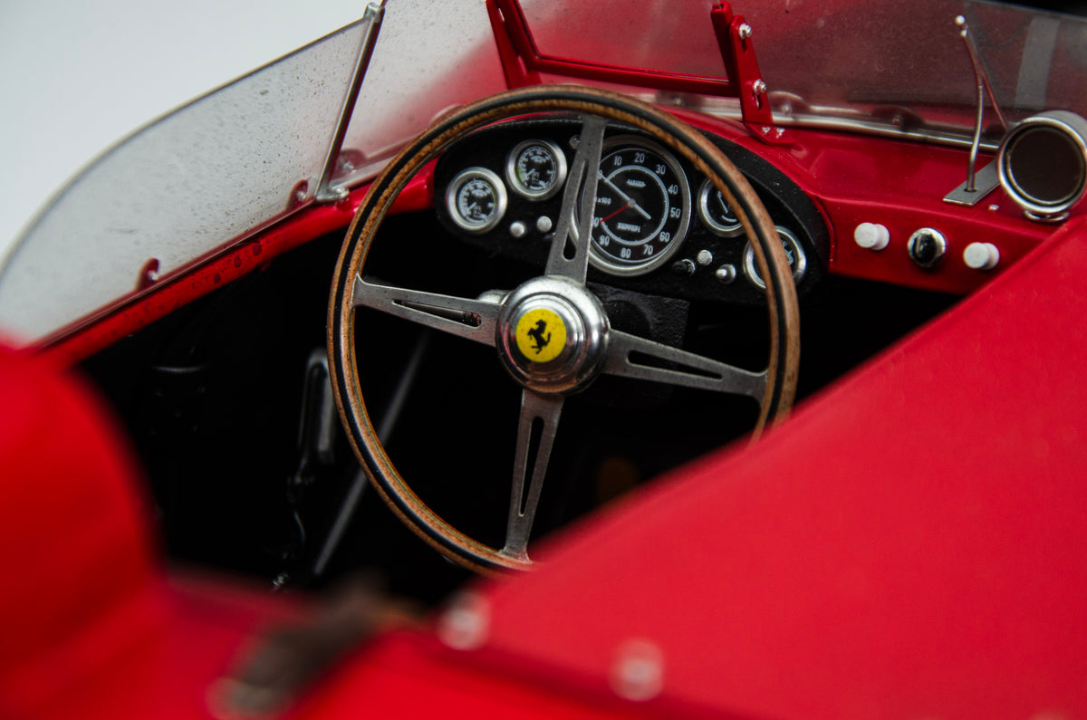 Ferrari 250 TR - 1958 Le Mans Winner - Race Weathered by Amalgam Collection