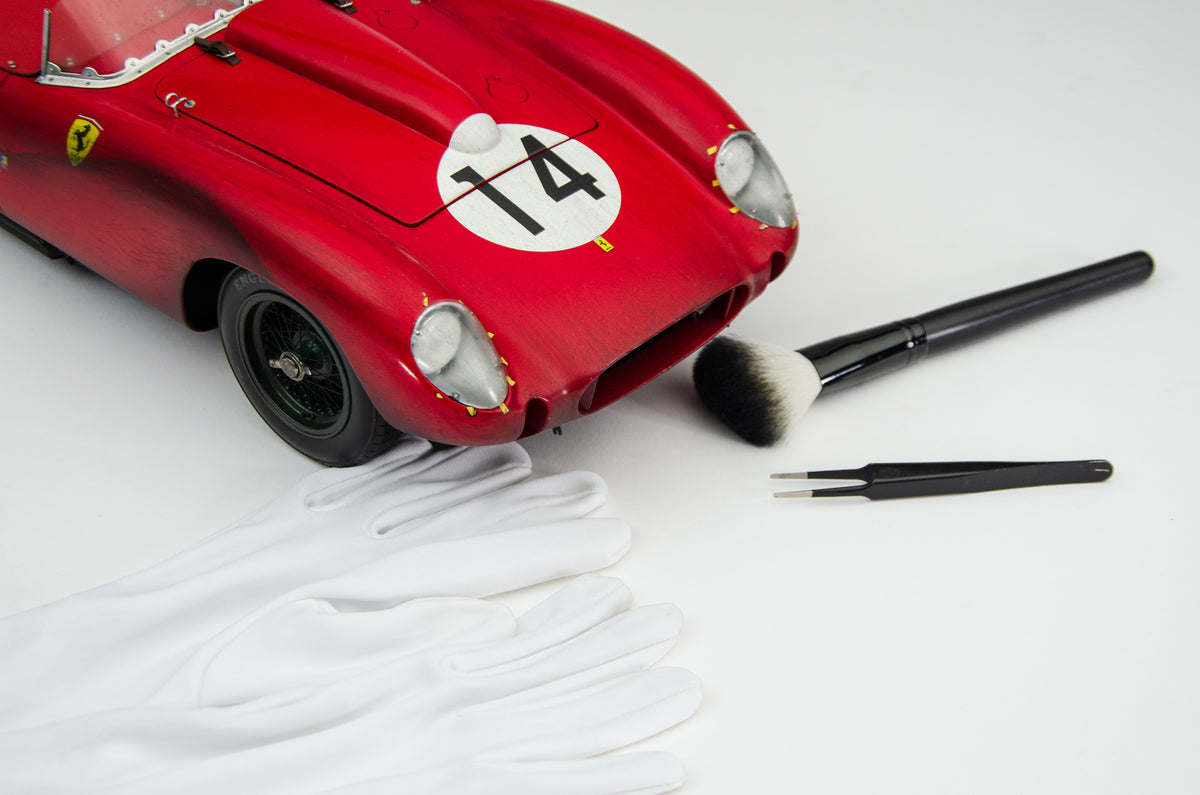 Ferrari 250 TR - 1958 Le Mans Winner - Race Weathered by Amalgam Collection