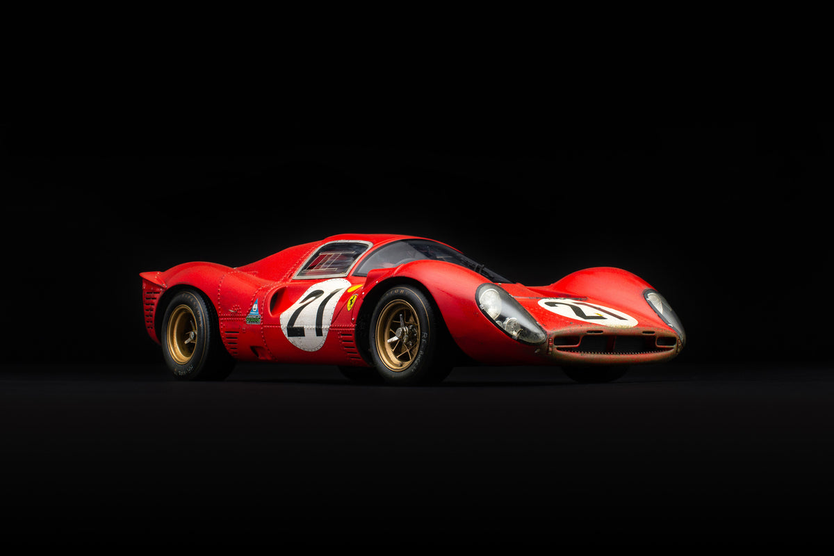 Ferrari 330 P4 - Le Mans 1967 - Deuxième place - Modèle patiné - Échelle 1:18