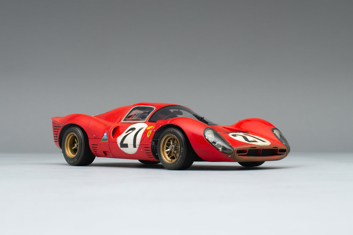 Ferrari 330 P4 - Le Mans 1967 - Deuxième place - Modèle patiné - Échelle 1:18