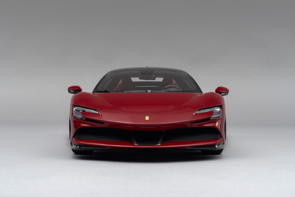 Ferrari SF90 Stradale - Fiche technique du magazine officiel Ferrari - Échelle 1:8