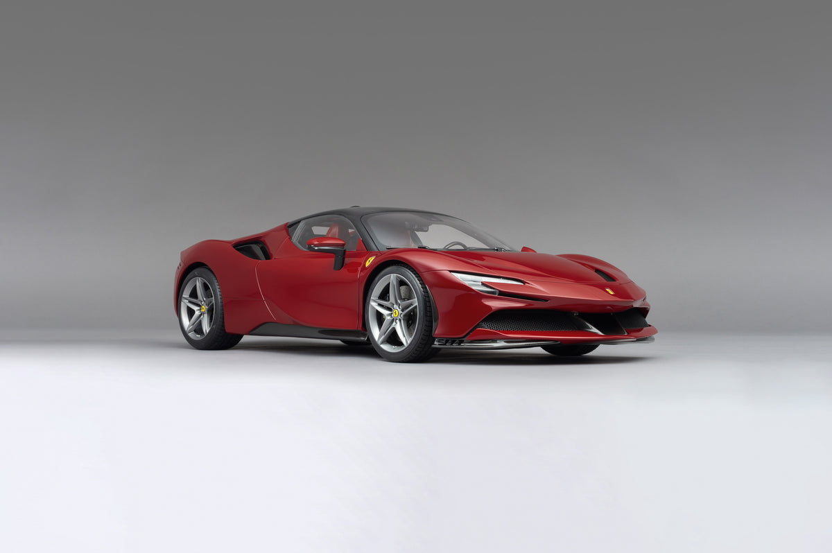 Ferrari SF90 Stradale - Ficha técnica de la revista oficial de Ferrari - Escala 1:8