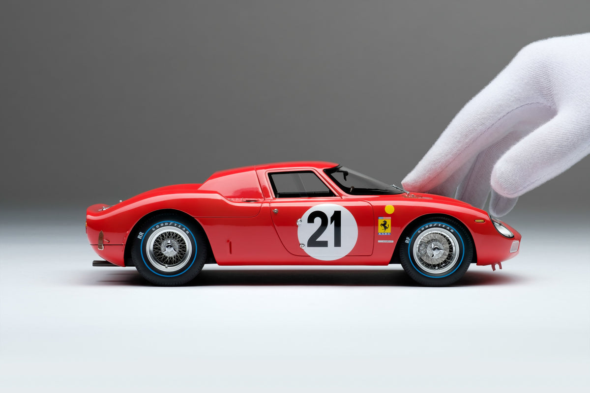 Ferrari 250 LM - 1965 Le Mans Winner - 1:18 scale