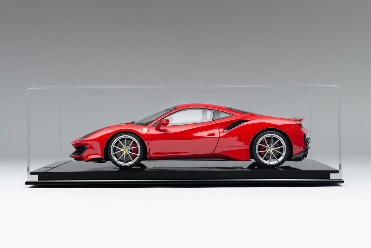 Ferrari 488 Pista (2018)