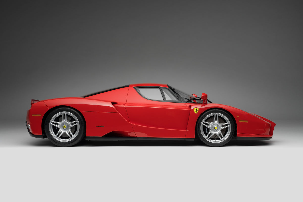 Ferrari Enzo (2002) 1:8 scale