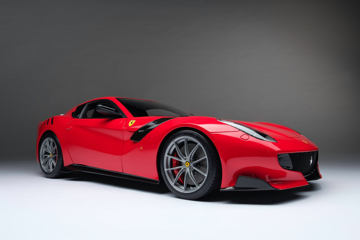 Ferrari F12 TDF - Edition in Rosso Fuoco