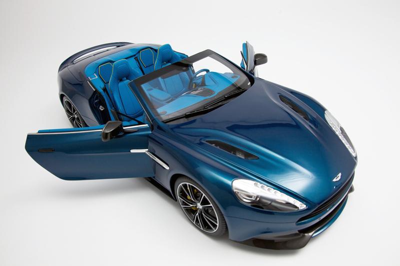 Aston Martin Vanquish Volante (2013)