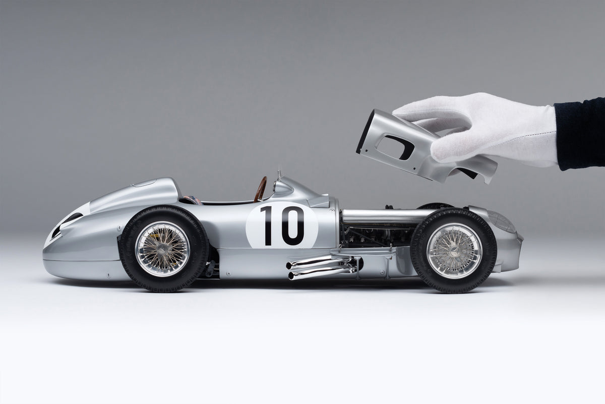Mercedes-Benz W196 Monoposto - 1955 British Grand Prix - Fangio - Race Weathered