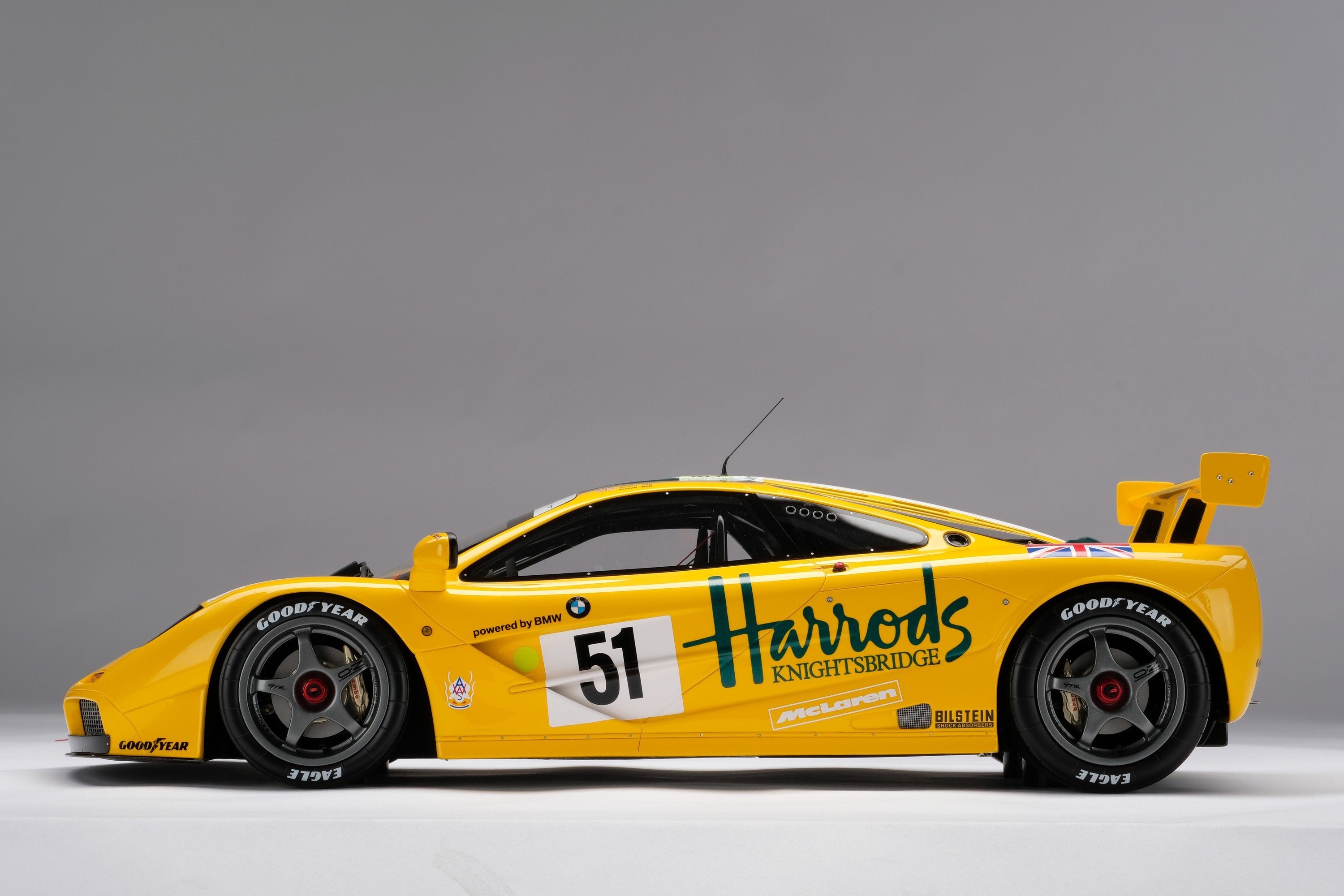 McLaren F1 GTR - 1995 Le Mans - Harrods Livery - Third Place - 1:8