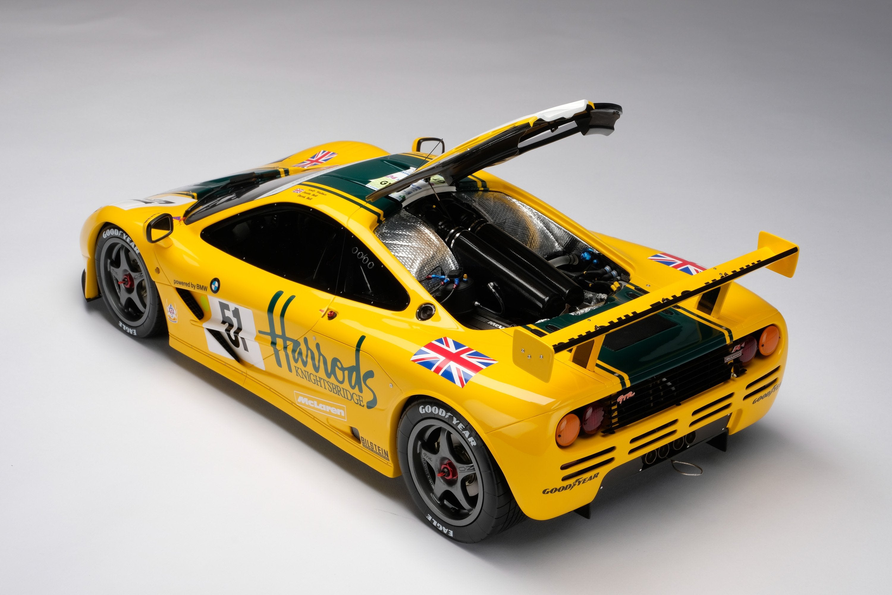McLaren F1 GTR - 1995 Le Mans - Harrods Livery - Third Place - 1:8