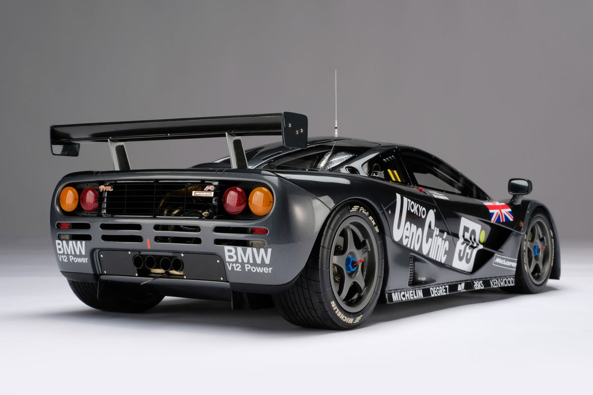 McLaren F1 GTR - Vainqueur du Mans 1995 - Livrée « Ueno Clinic » - Échelle 1/8