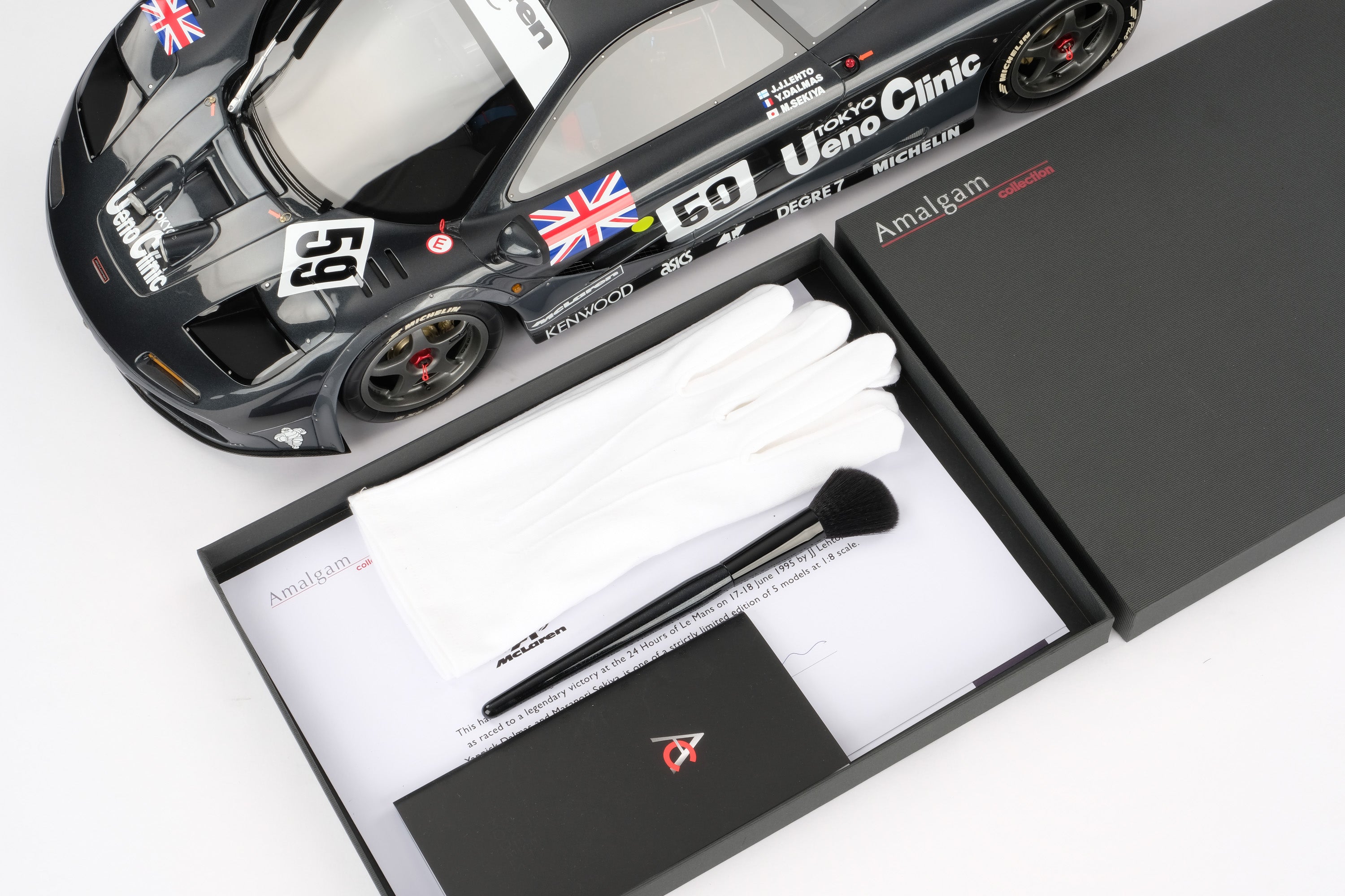 McLaren F1 GTR - 1995 Le Mans Winner - Ueno Clinic Livery - 1:8