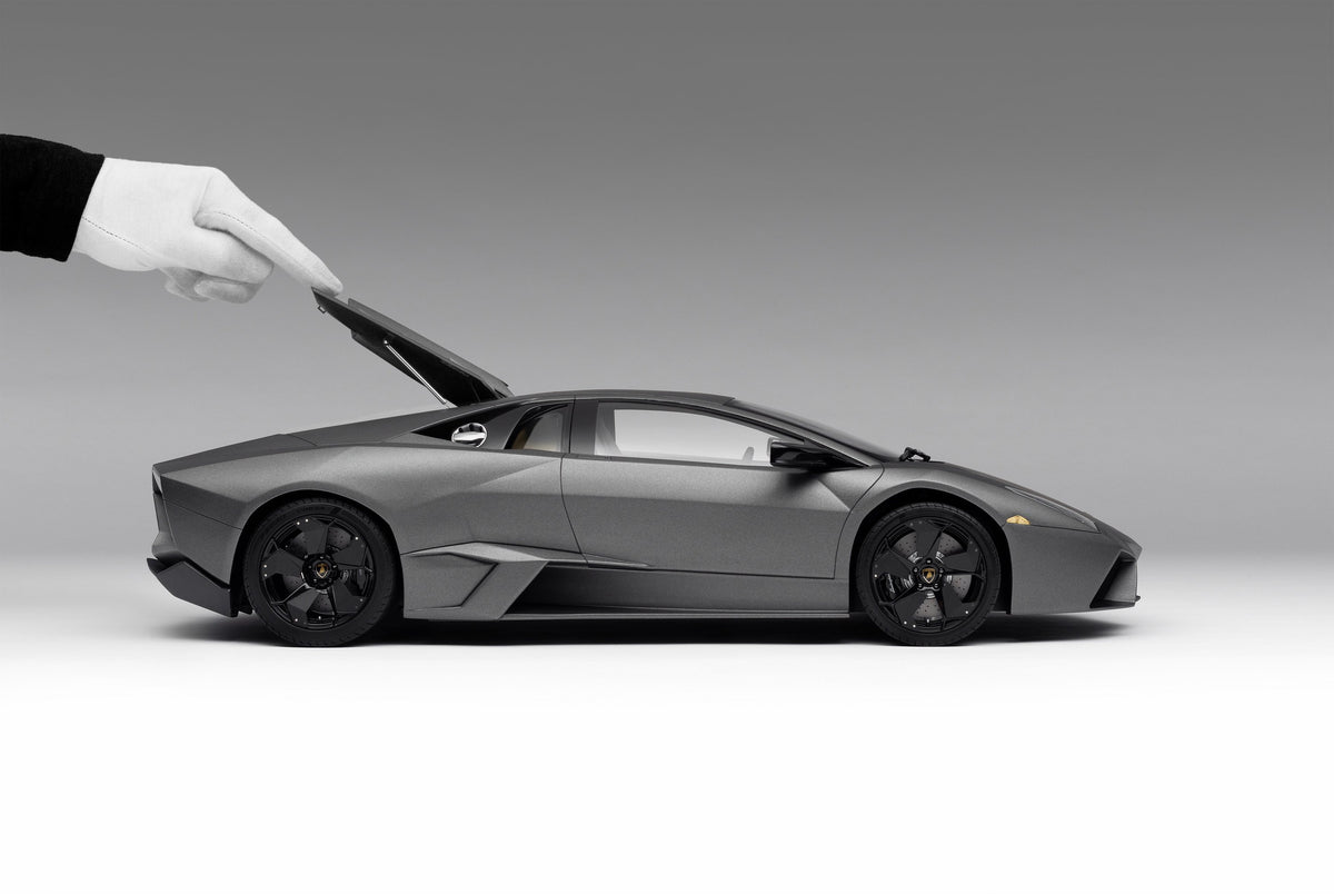 Lamborghini Reventón (2007) - 1:8 scale
