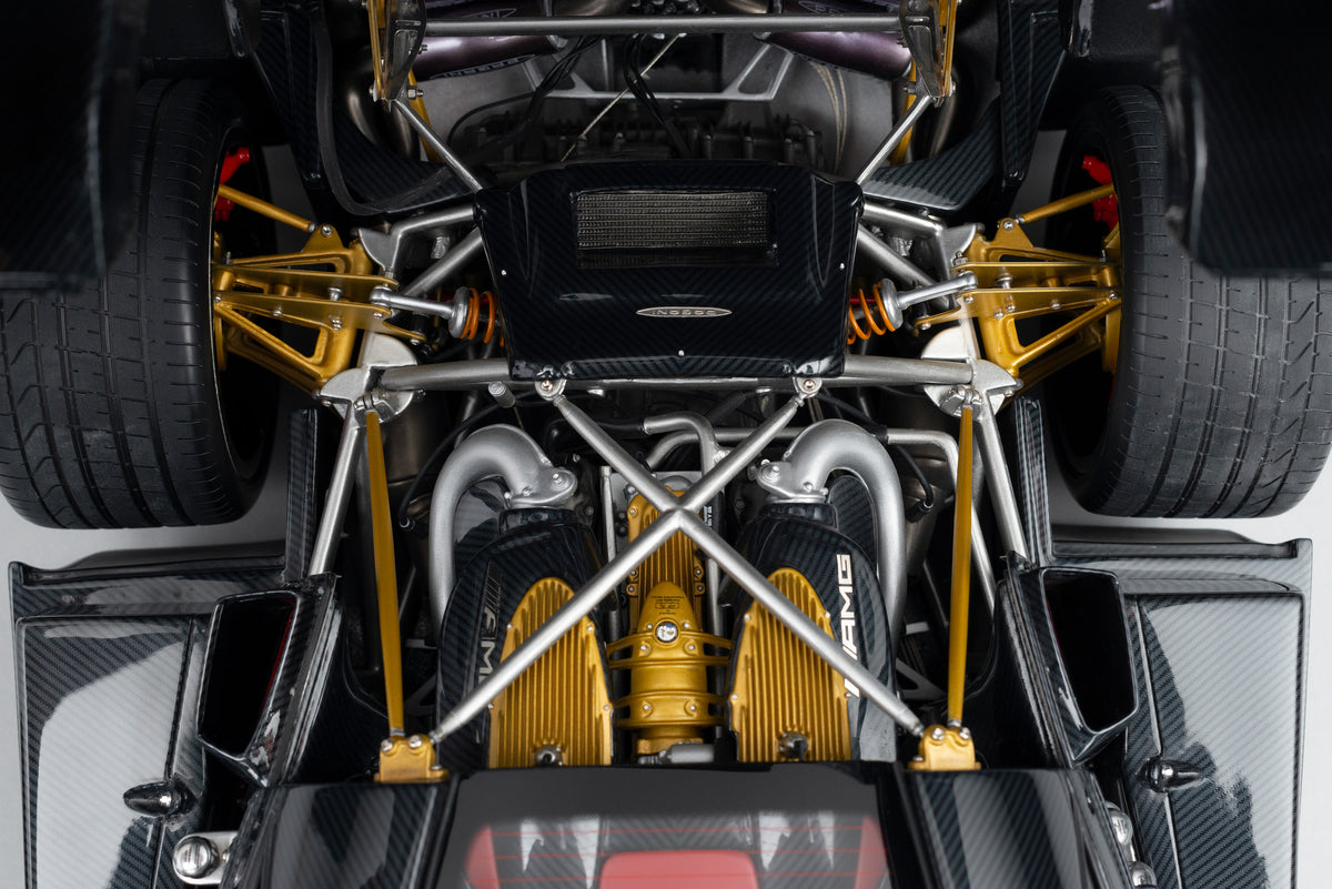 Pagani Huayra Carbon Edition (2012)