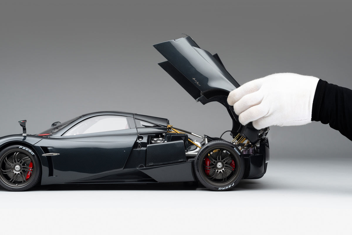 Pagani Huayra (2011)