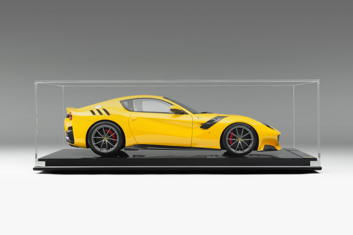Ferrari F12 TDF - Edition in Giallo Modena