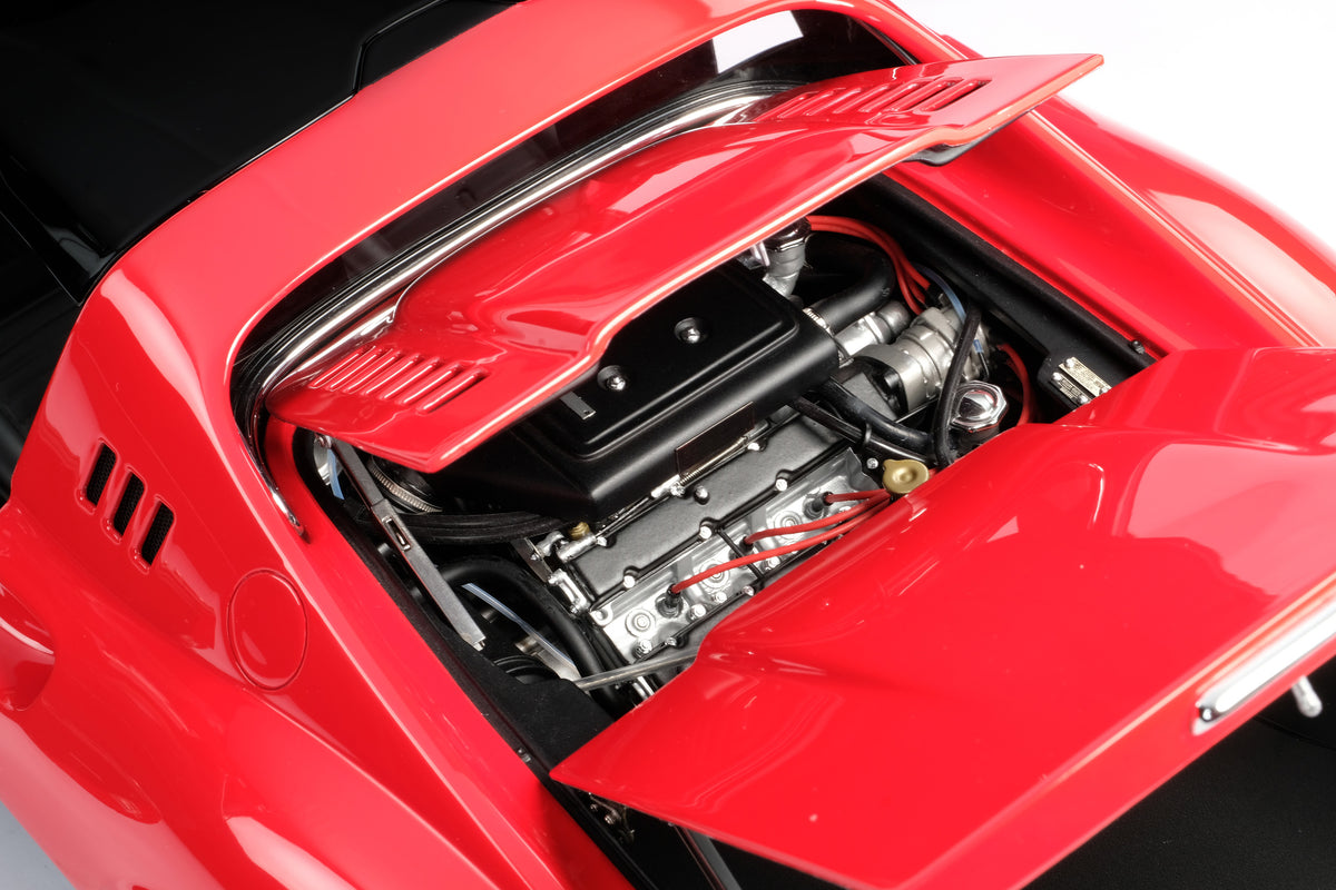 Ferrari Dino 246 GTS (1972) - European Specification - 1:8 scale
