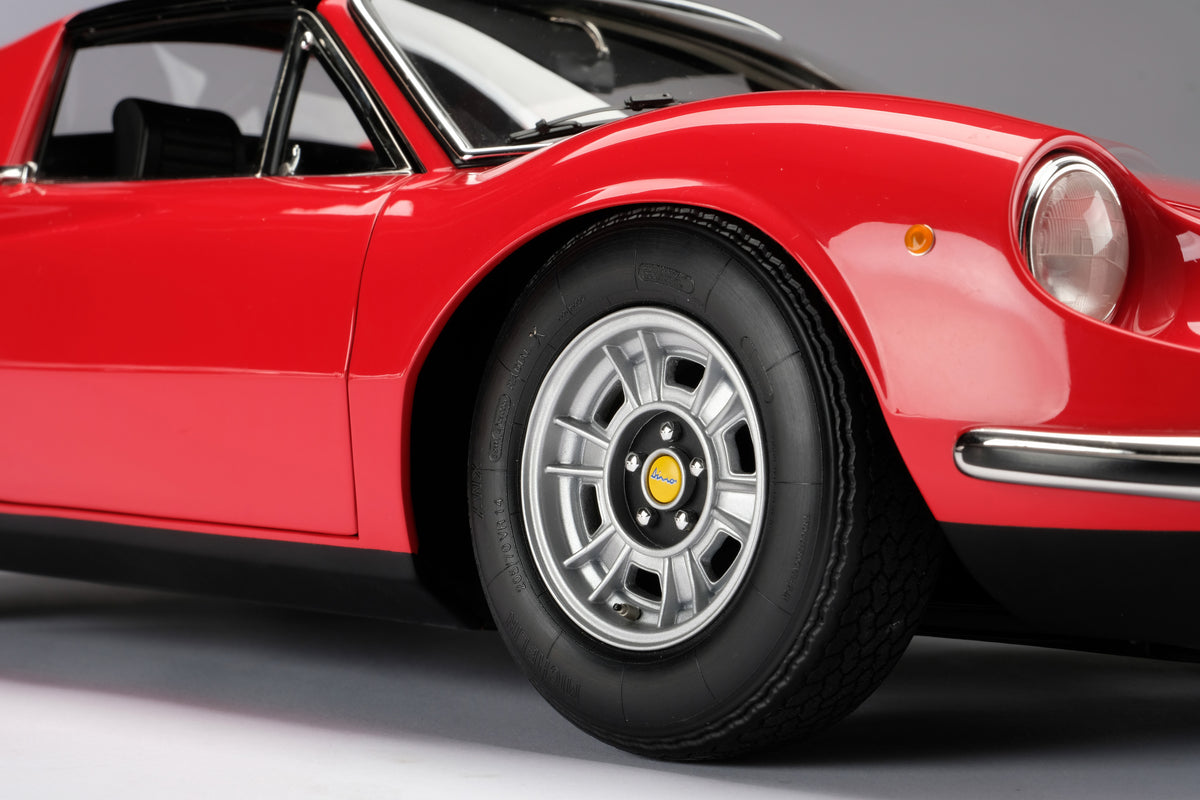 Ferrari Dino 246 GTS (1972) - European Specification - 1:8 scale