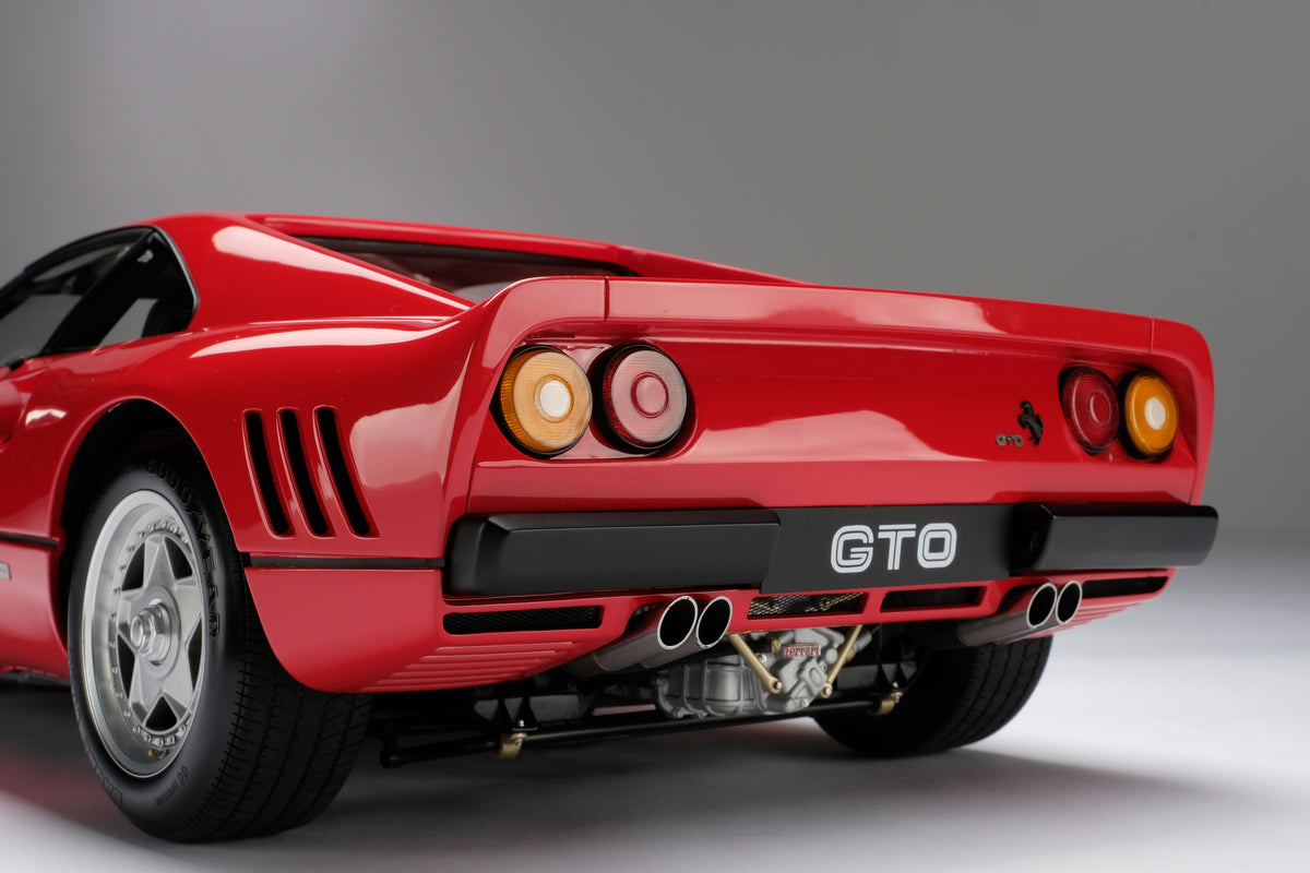 Ferrari 288 GTO (1984) - Échelle 1:8