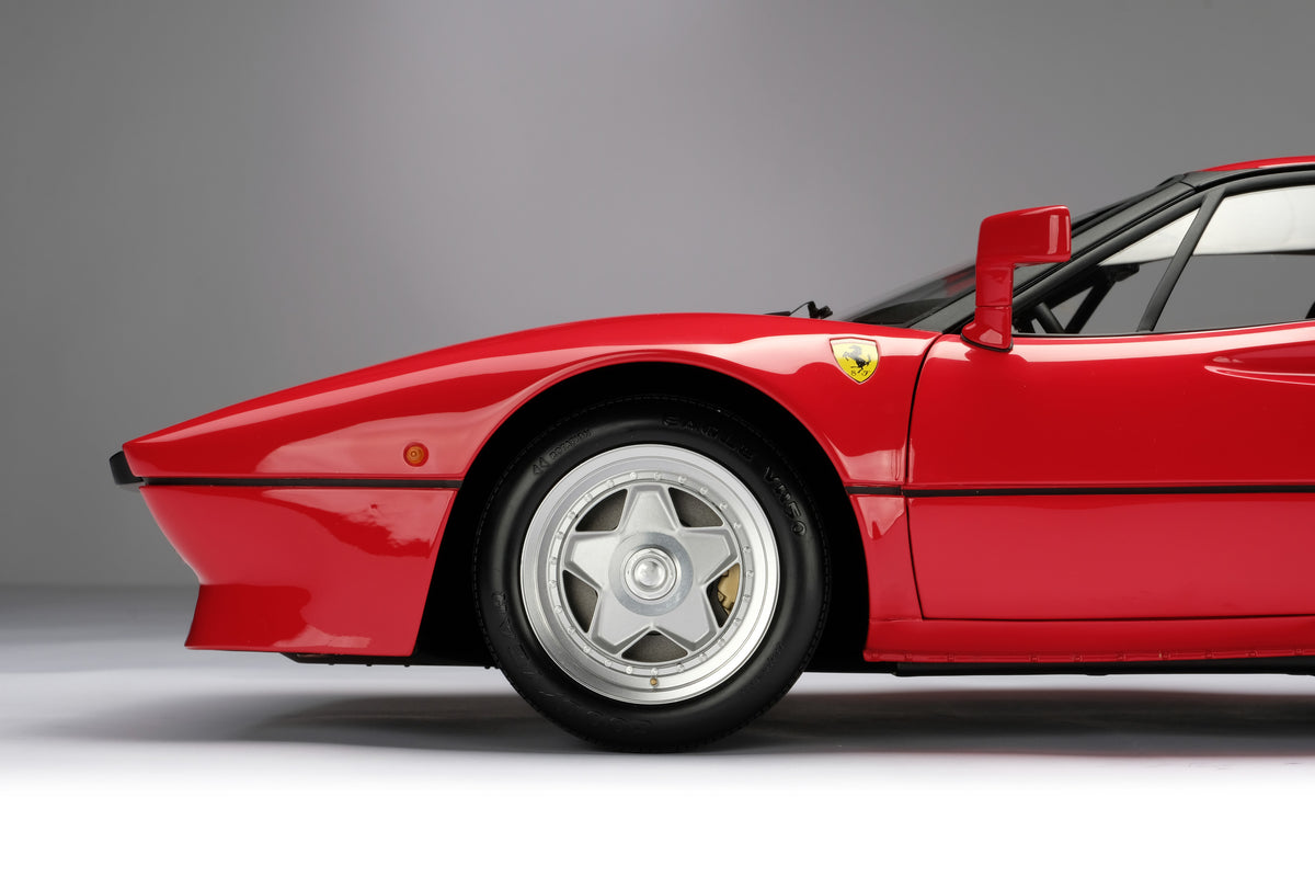 Ferrari 288 GTO (1984) - Échelle 1:8