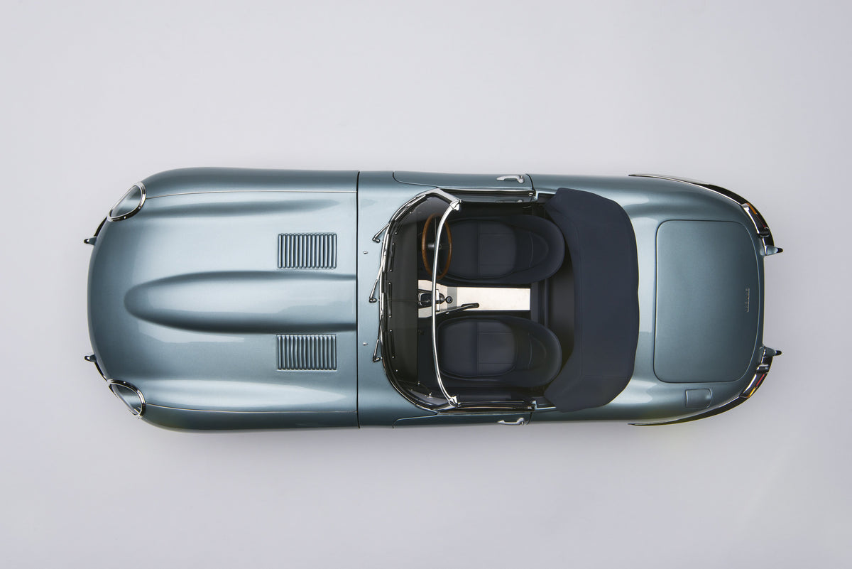 Jaguar E-type Roadster (1961) - Échelle 1:8