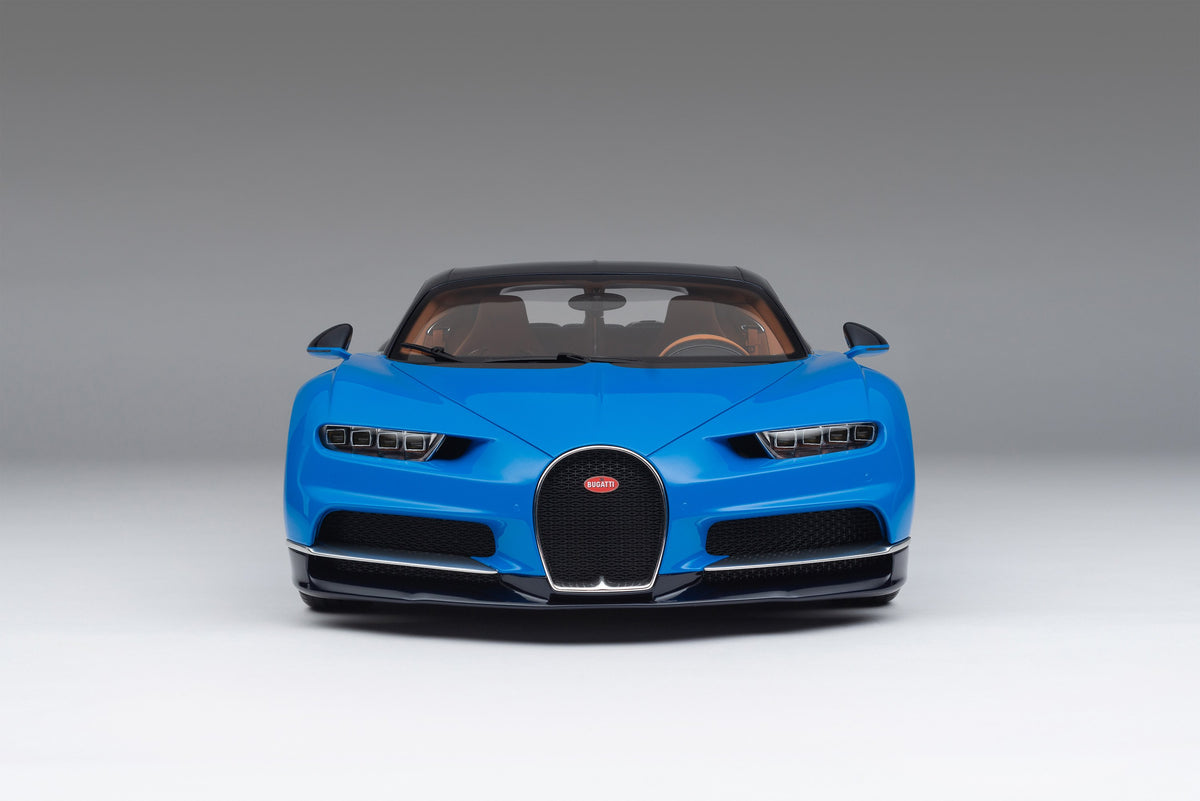 BUGATTI Chiron (2016) - Échelle 1:8