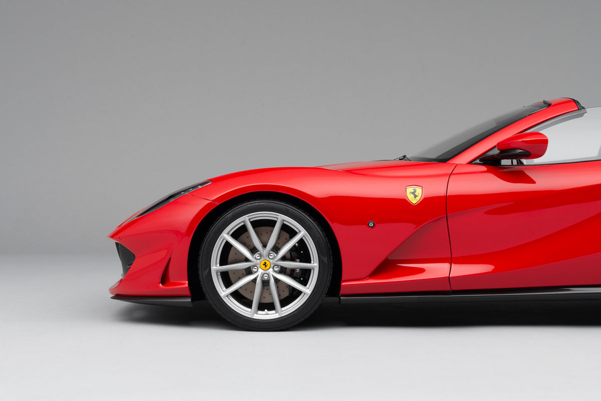 Ferrari 812 GTS - Limited Edition - 1:8 Scale Model by Amalgam Collection