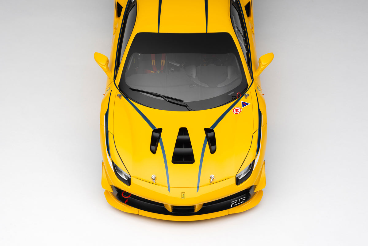 Ferrari 488 Challenge - Caractéristiques techniques au lancement (2016)