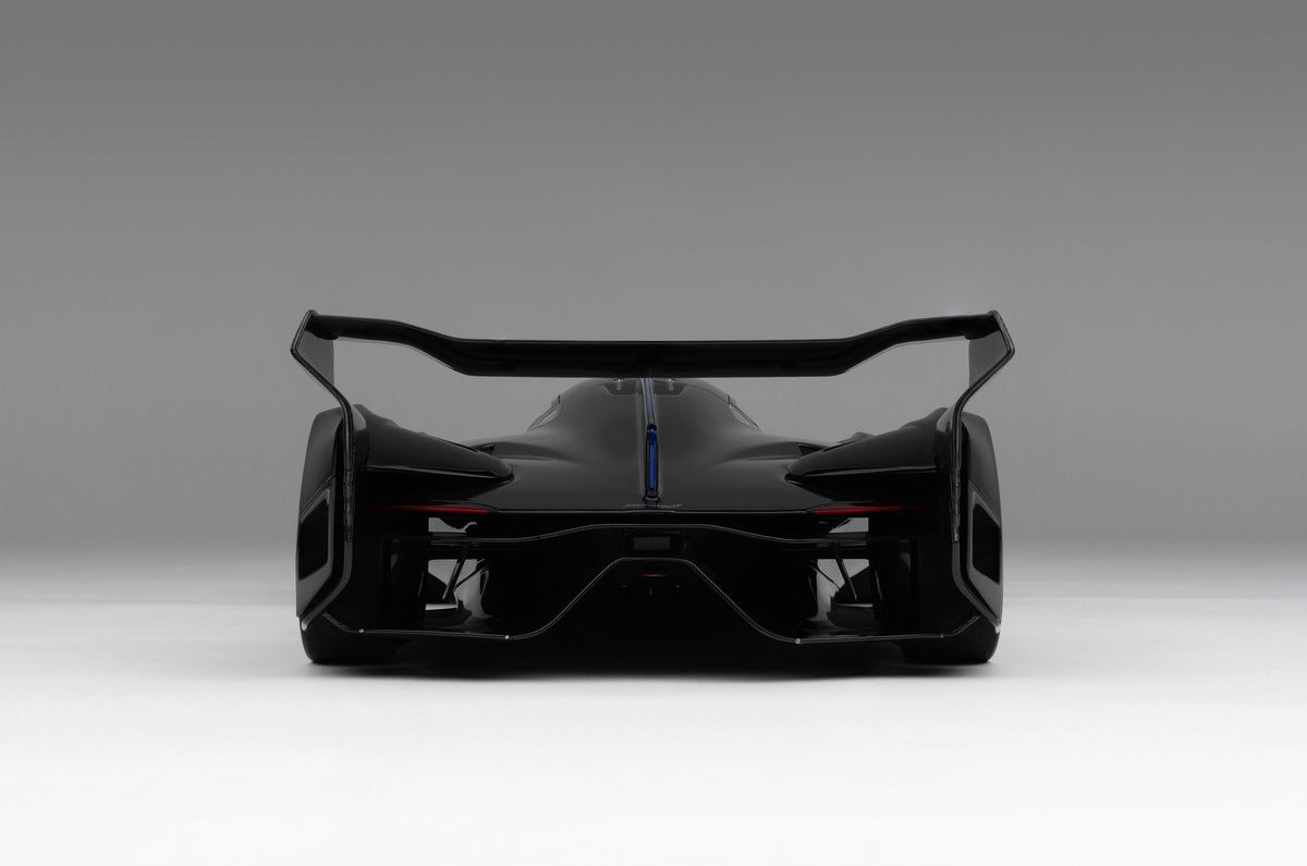 McLaren Ultimate Vision Gran Turismo (2017) - Signed Edition - Noir de Noir