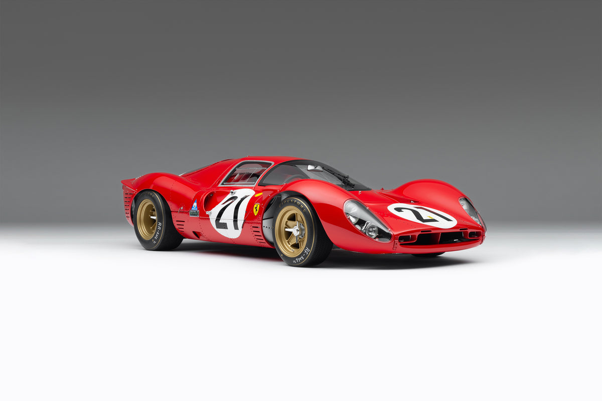 Ferrari 330 P4 - 1967 Le Mans - Second Place - 1:8 scale