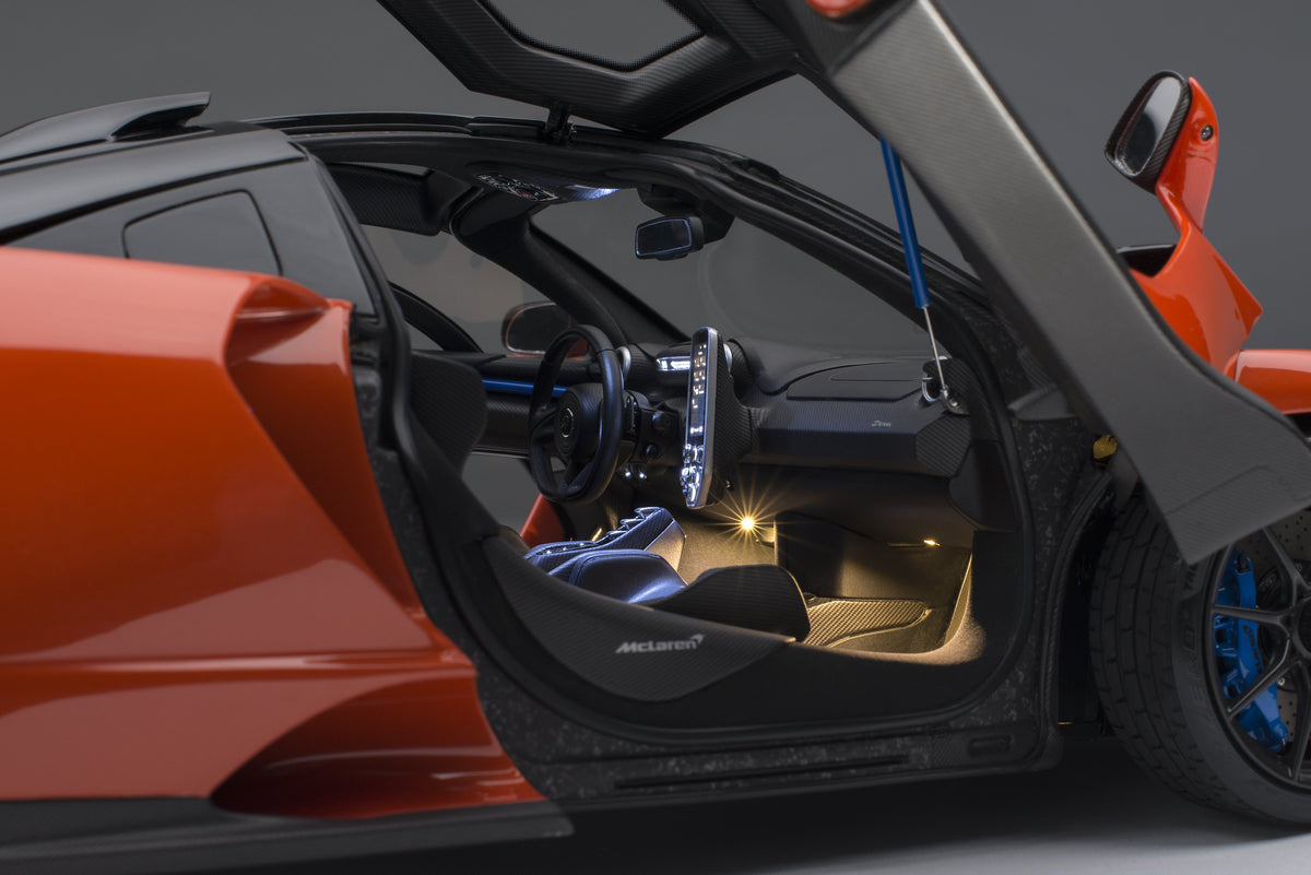 McLaren Senna (2018) with Lighting and Electric Doors