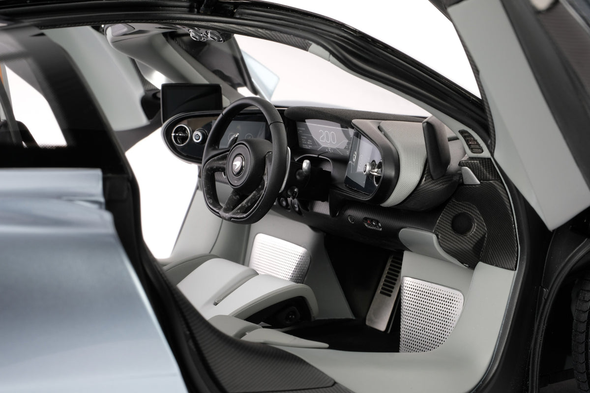 McLaren Speedtail (2020)