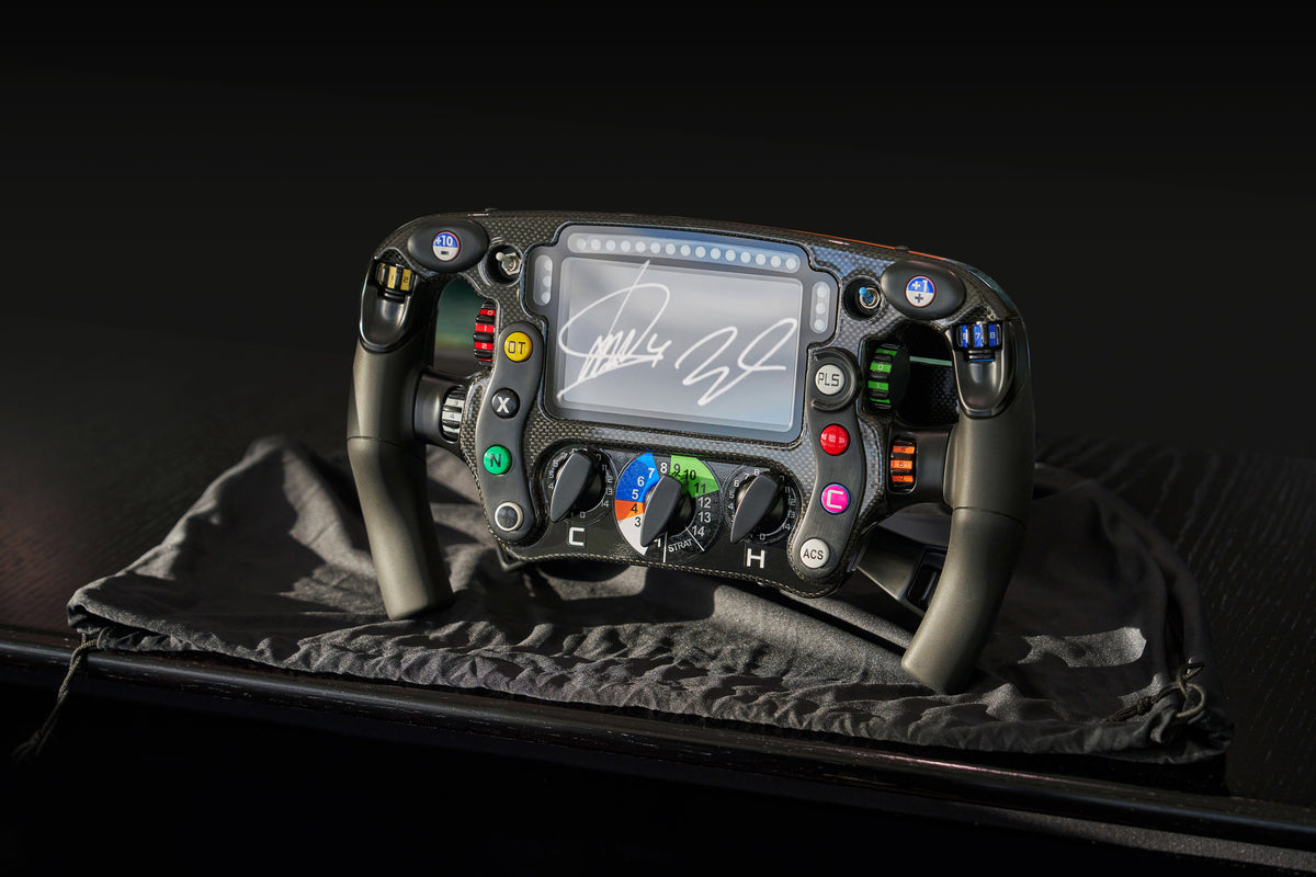 Volant McLaren MCL36 - Édition Signature (2022)
