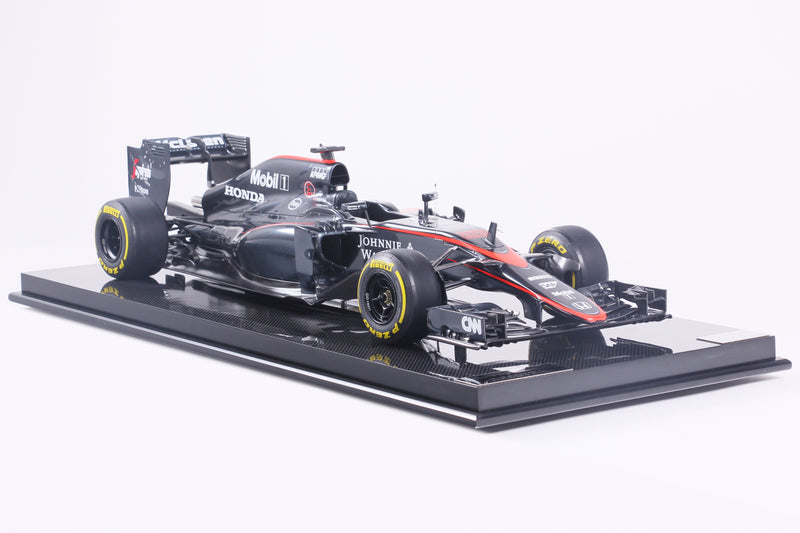 McLaren MP4-30 (2015)