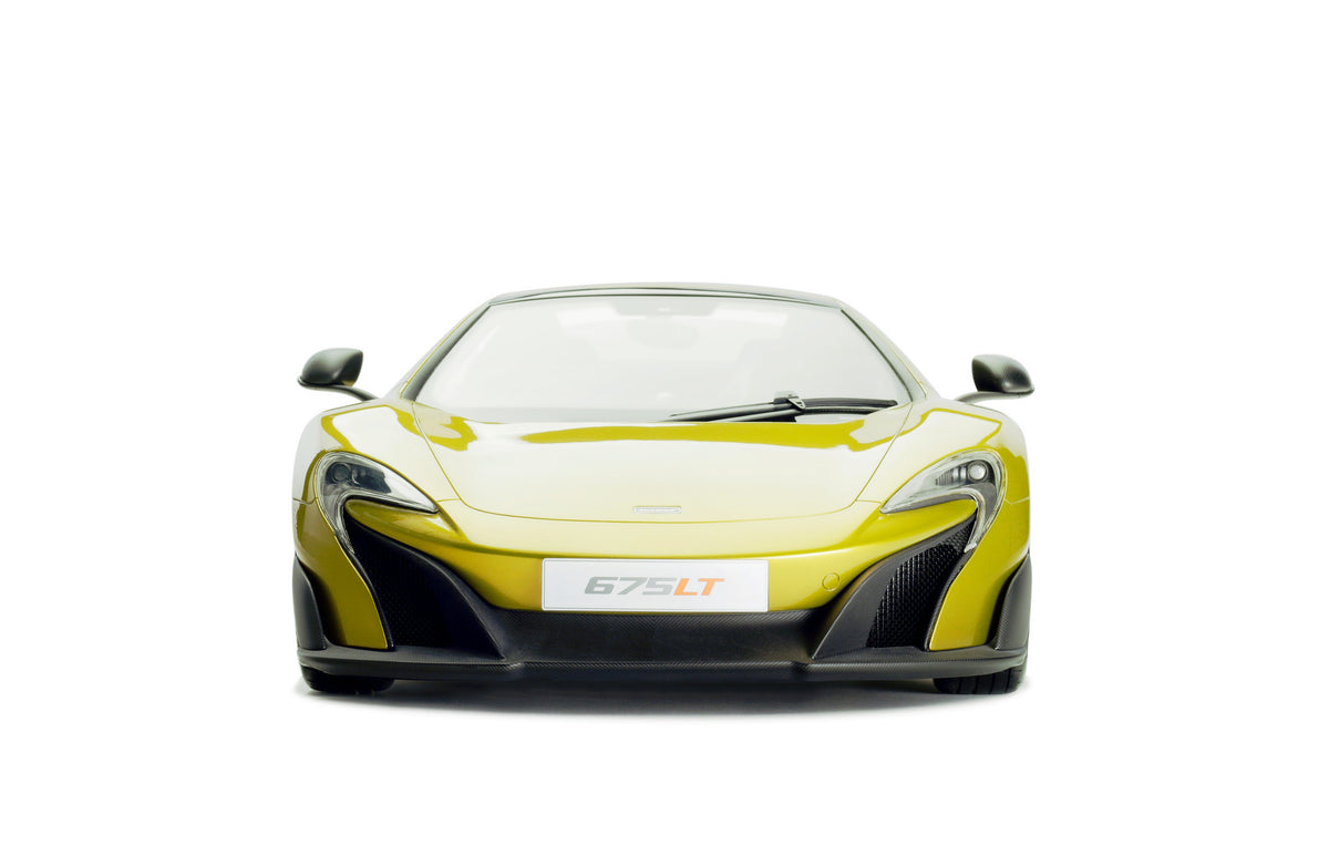 McLaren 675LT Spider (2016) - Escala 1:8