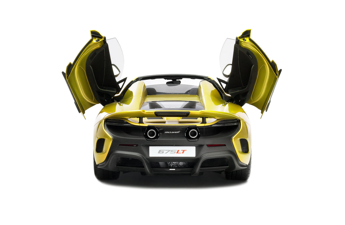 McLaren 675LT Spider (2016) - Escala 1:8