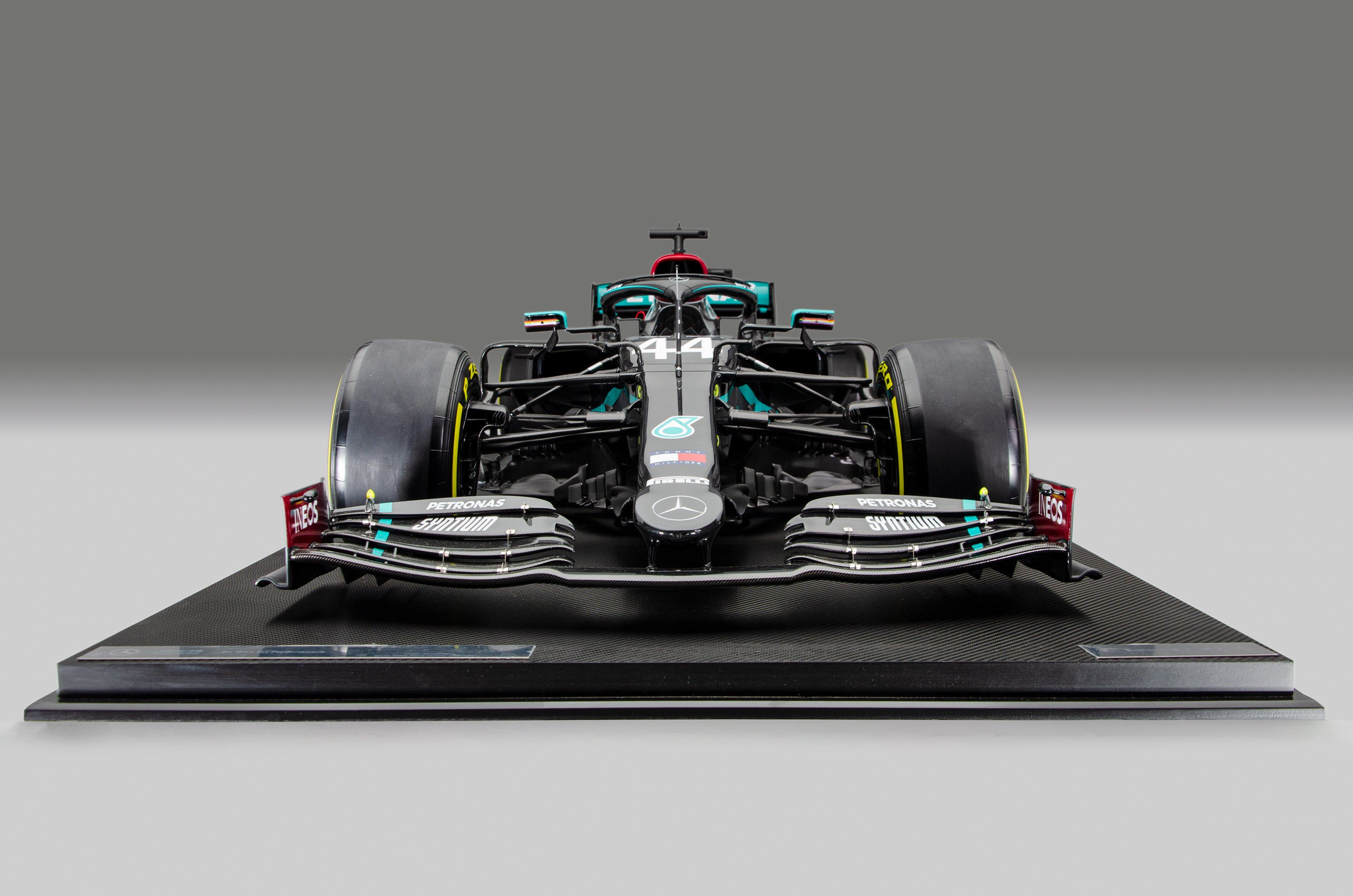 Coche teledirigido Mercedes F1 W11