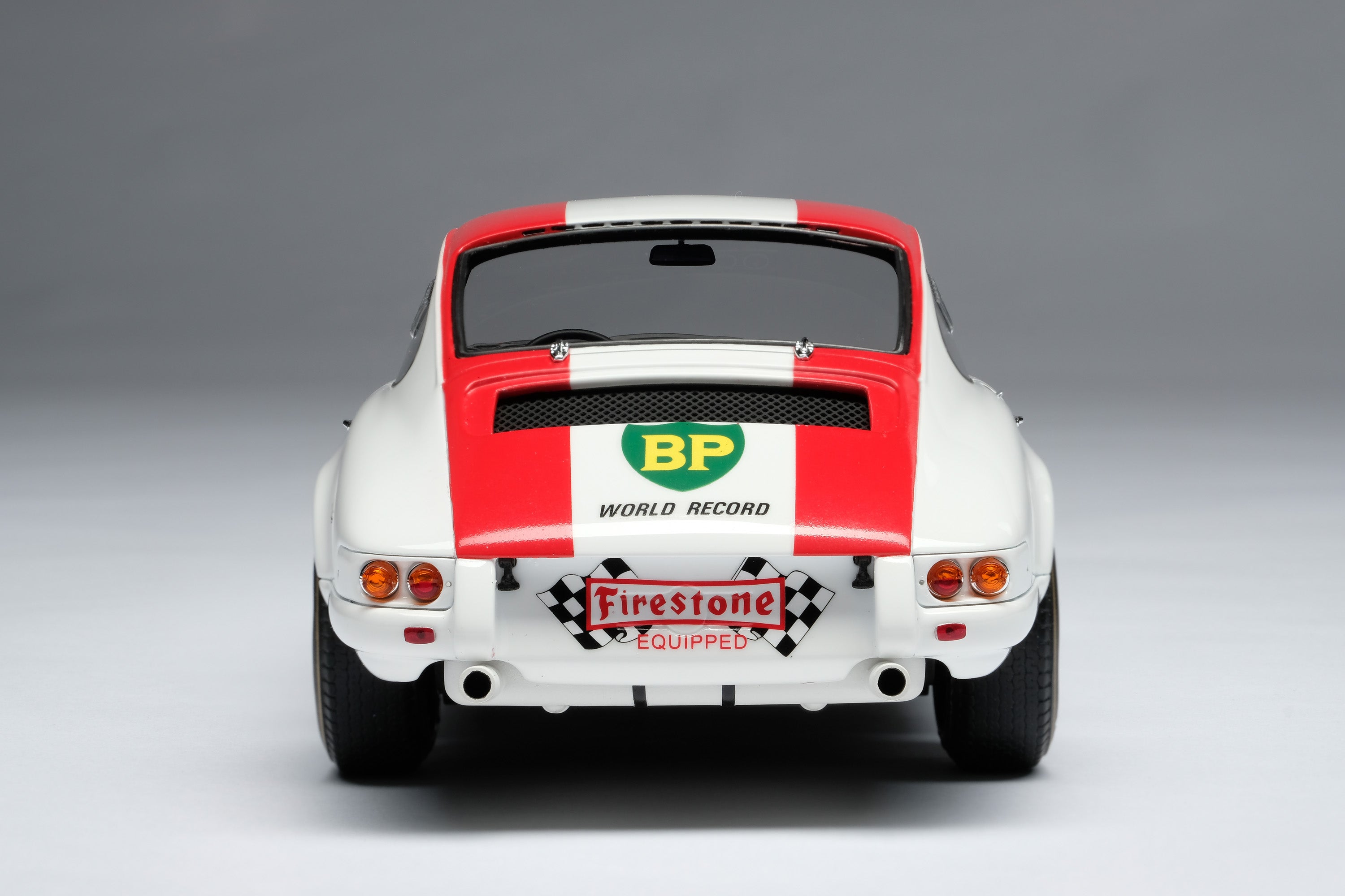 ポルシェ 911R (1967) – Amalgam Collection
