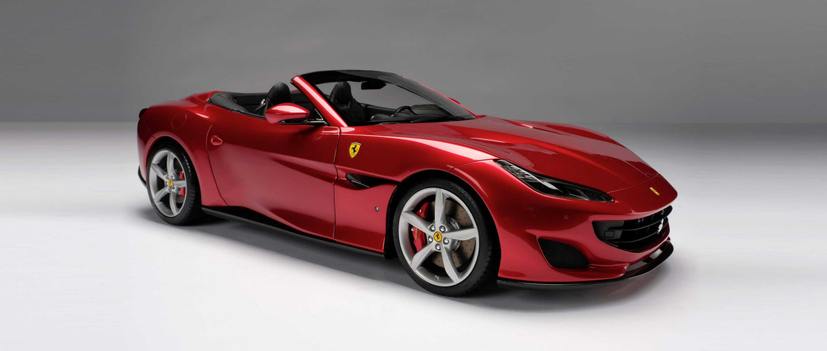 Ferrari Portofino (2017) - Escala 1:8
